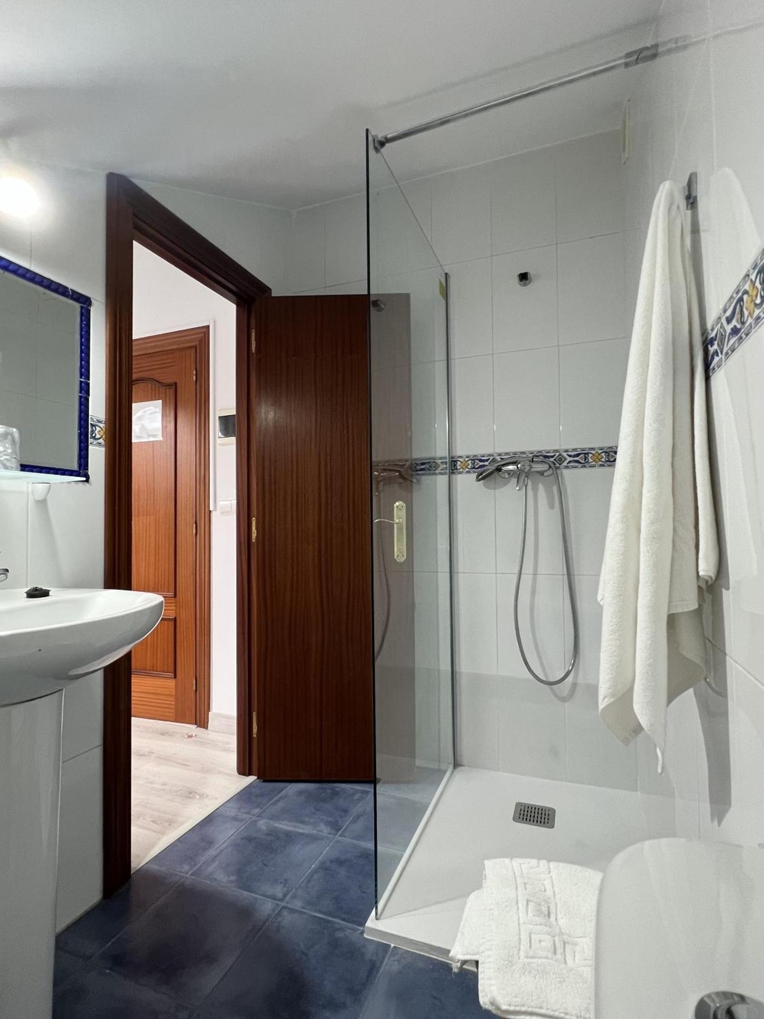 Hotel Sanmar Cóbreces المظهر الخارجي الصورة