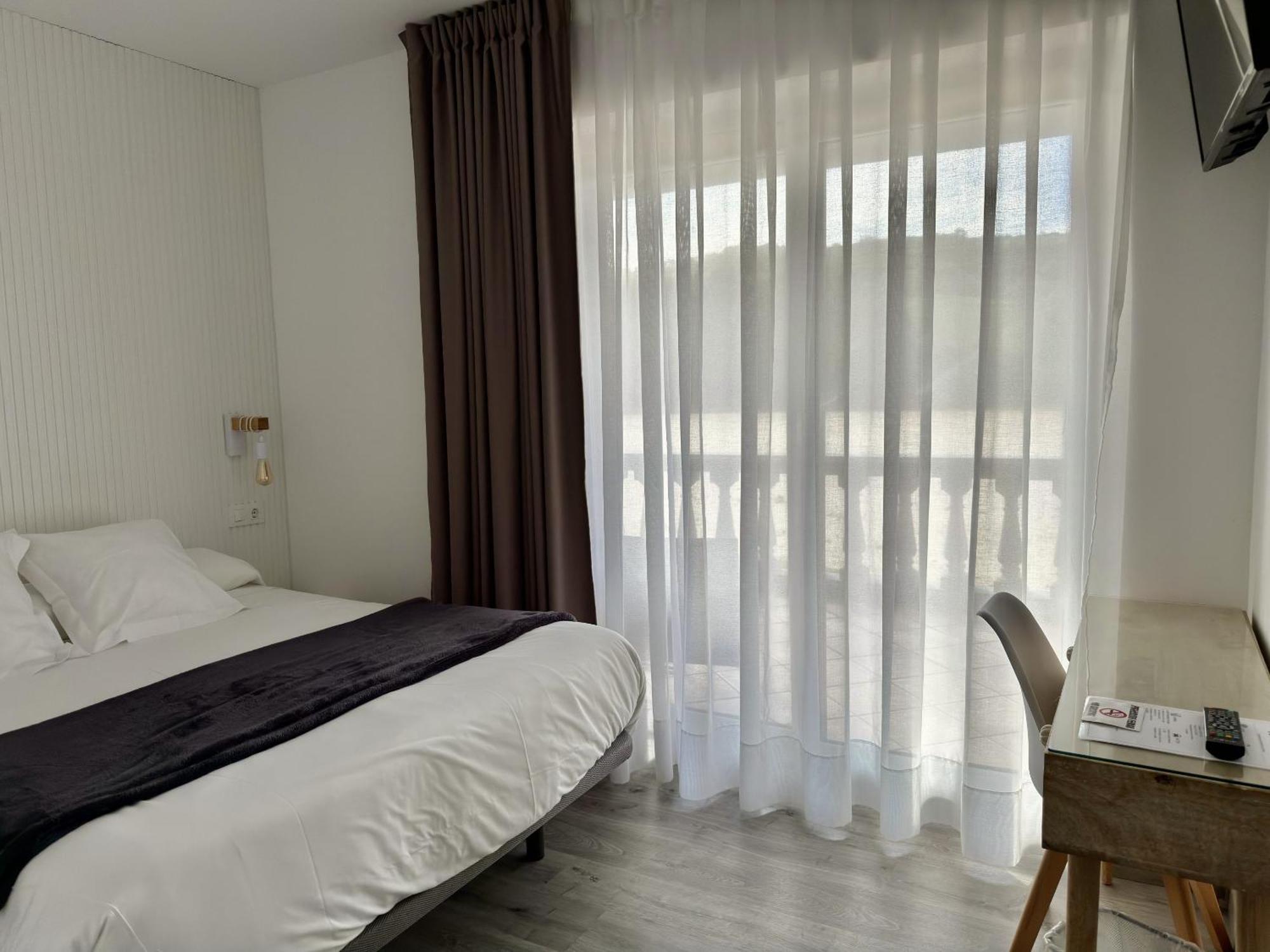 Hotel Sanmar Cóbreces المظهر الخارجي الصورة